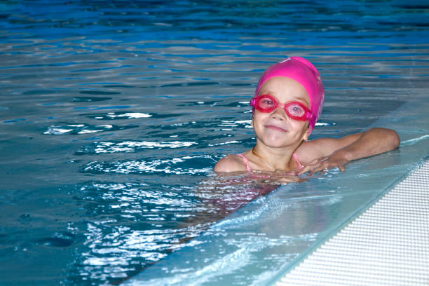istock A child in the pool 1358916200