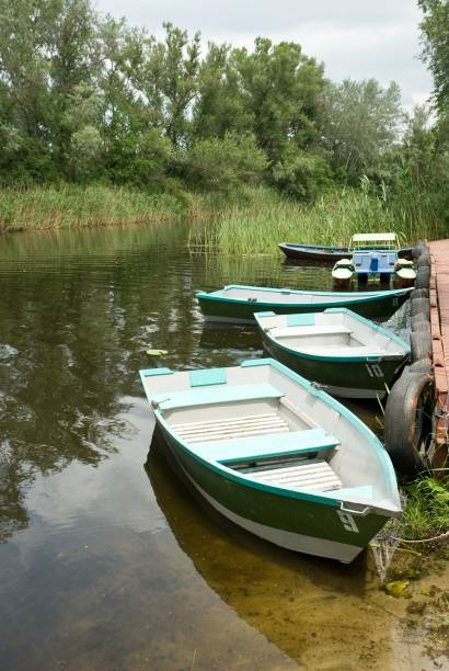 istock boats near a moorage 1358934474