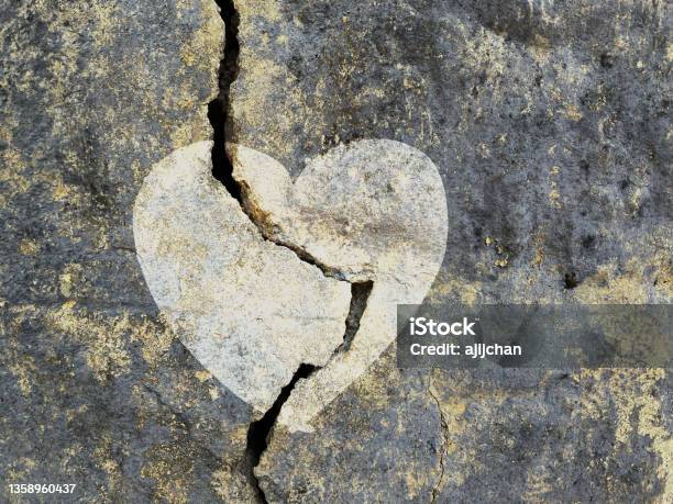 Love Symbol On A Cracked Grungy Wall Surface Stock Photo - Download Image Now - Broken Heart, Divorce, Abstract
