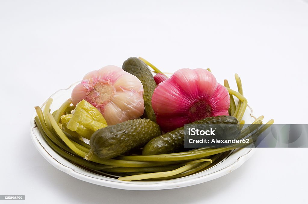 Légumes marinés - Photo de Ail - Légume à bulbe libre de droits