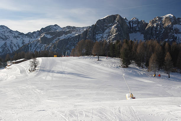 morning видом на - dolomites ski lift winter ski track стоковые фото и изображения