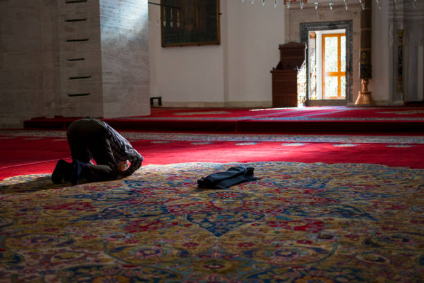 istock Muslim praying time to Ramadan 1359099581