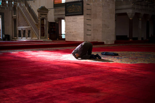 istock Muslim praying time to Ramadan 1359101276