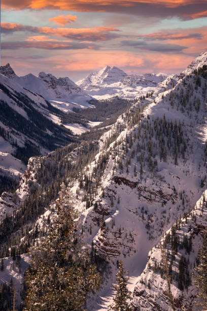 istock maroon Bells during a vibrant sunset 1359165022