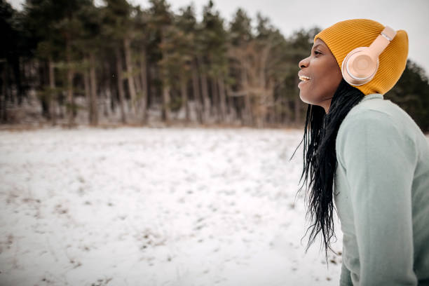 Woman trains outdoors in the snow