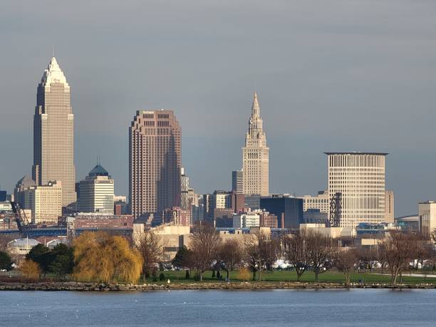 istock Cleveland Ohio skyline 1359205157