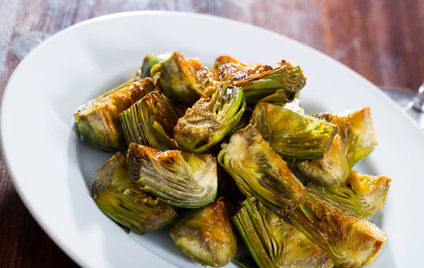 istock Oil-fried cut artichokes 1359211577