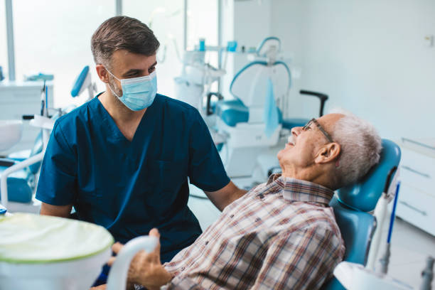 shout out to my dentist for always keeping me smiling - dentist imagens e fotografias de stock