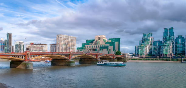 Vauxhall bridge and Vauxhall skyline, London London, UK - September 20 2018: Panorama of the Vauxhall skyline from Thames Path, with the bridge and and modern buildings in the Southbank, including the SIS (or MI6) Building. mi6 stock pictures, royalty-free photos & images