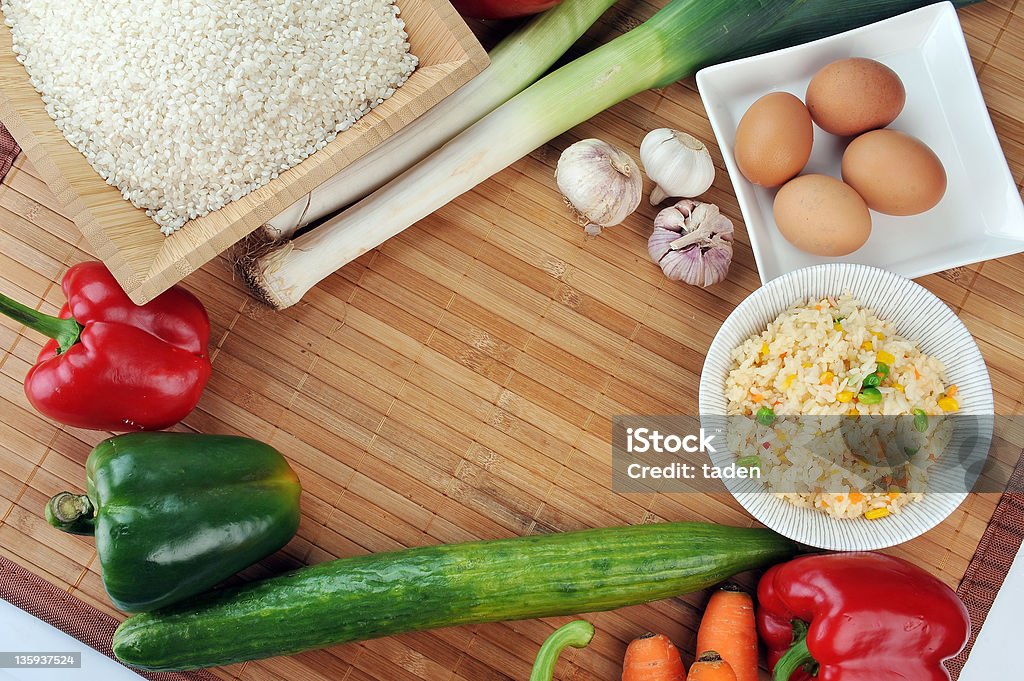 Riz et légumes - Photo de Ail - Légume à bulbe libre de droits