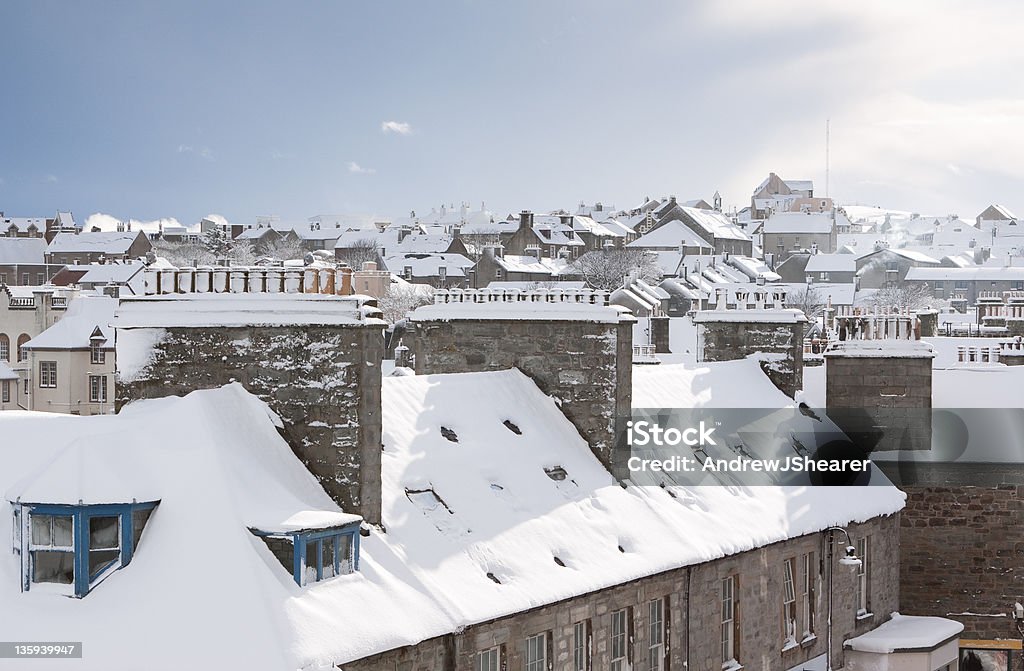 Lerwick neige recouvert de toits - Photo de Neige libre de droits