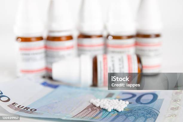Foto de Homeopathic Medicina e mais fotos de stock de Azul - Azul, Açúcar, Branco