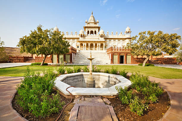 jaswant thada le mausolée de jodhpur, inde - mehrangarh photos et images de collection