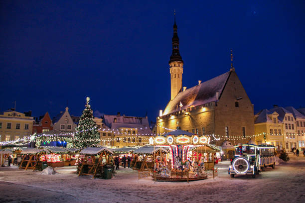 istock Old town square in Tallinn in Christmas 1359462265