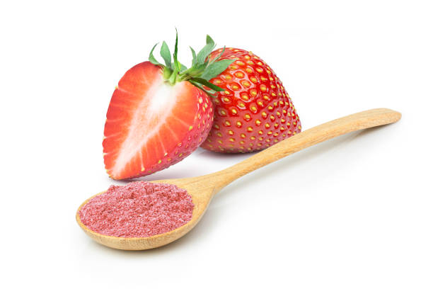 erdbeerpulver - dry strawberry dried food fruit stock-fotos und bilder