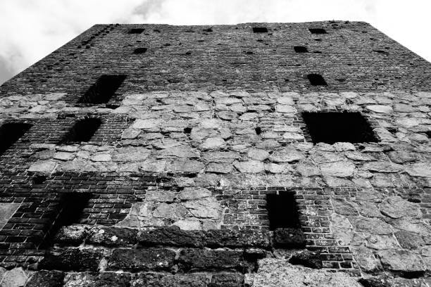 zamek hammershus- bornholm - dania - oset - hammershus bornholm island denmark island zdjęcia i obrazy z banku zdjęć