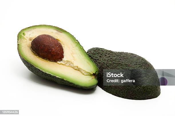 Avocado Maturo - Fotografie stock e altre immagini di Avocado - Avocado, Buccia, Cibo