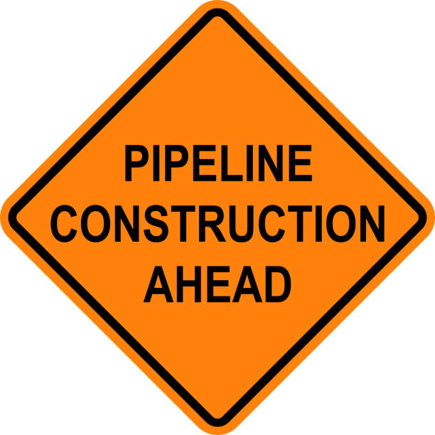 stockillustraties, clipart, cartoons en iconen met pipeline construction caution sign. - werk in de uitvoering bord