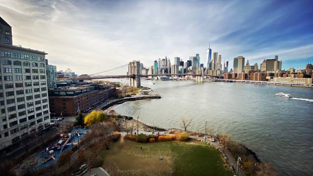 istock Brooklyn Bridge across the East River 1359570520