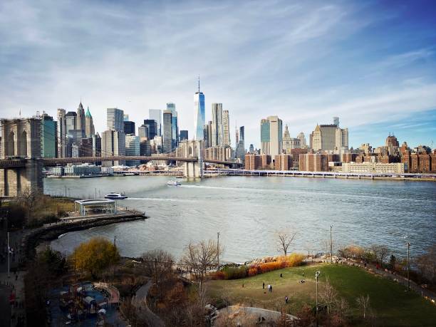 istock Brooklyn Bridge across the East River 1359570558