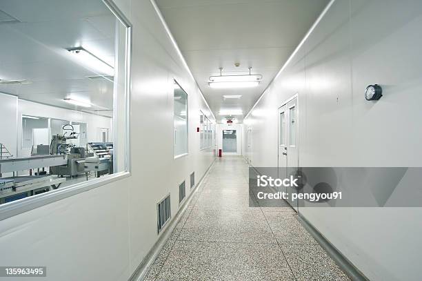 Pharmaceutical Gelegentlich Shop Innenkorridore Stockfoto und mehr Bilder von Sterilraum - Sterilraum, Labor, Gesundheitswesen und Medizin