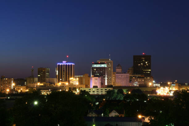 istock Dayton Ohio Dusk Cityscape Horizontal 2, Skyline 135963813