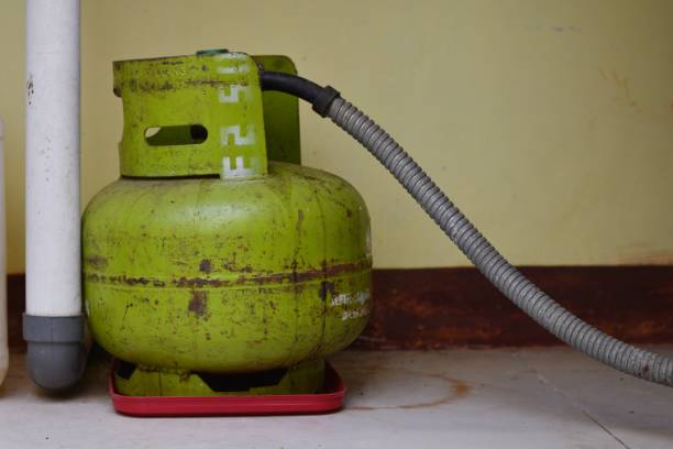 istock gas cylinder for cooking installed 1359672758