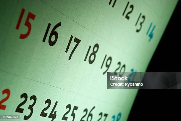 クローズアップのカレンダーの緑と黒の背景にスポットライト - アウトフォーカスのストックフォトや画像を多数ご用意 - アウトフォーカス, カラー画像, カレンダー