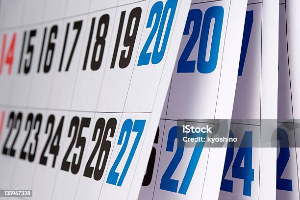 Closeup De Calendário Abertos Com Profundidade De Campo - Fotografias de stock e mais imagens de Agenda Pessoal