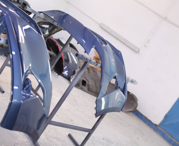 istock Cars at service 1359721597