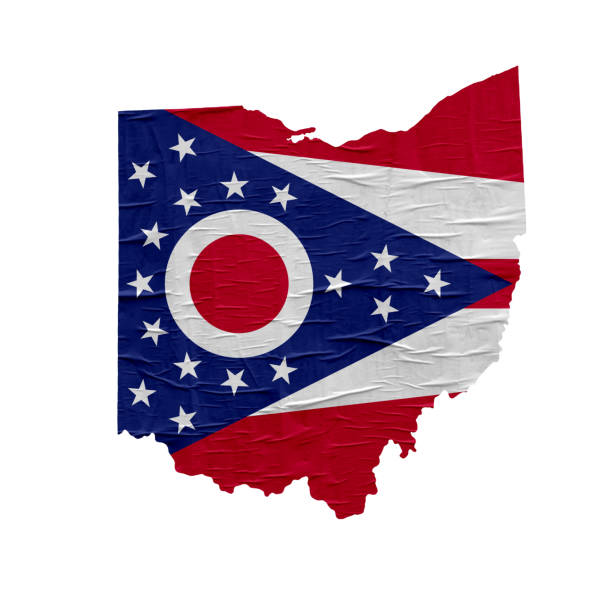 mapa del estado de ohio de ee. uu. con bandera en un diseño de papel antiguo - map ohio cartography usa fotografías e imágenes de stock