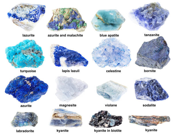 set di varie pietre grezze blu con nomi - lazurite foto e immagini stock