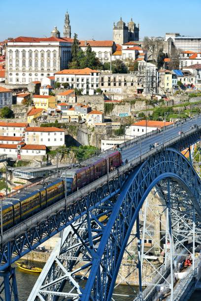 ponte d. luis l - porto - portugal - l unesco imagens e fotografias de stock