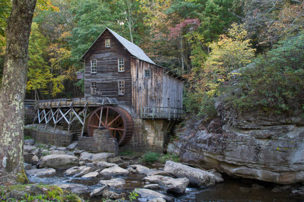 glade creek grist mill in the fall - babcock state park imagens e fotografias de stock