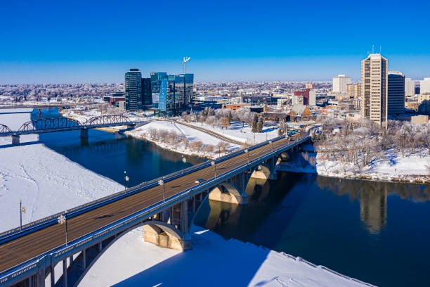 새스커툰 시내 항공 - saskatoon saskatchewan canada downtown district 뉴스 사진 이미지