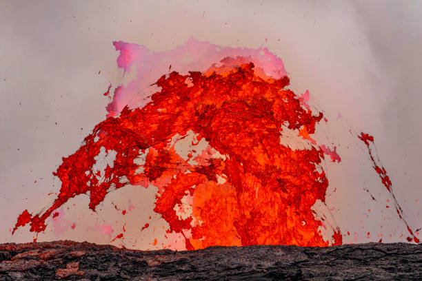 lava splashing chimera - idler foto e immagini stock