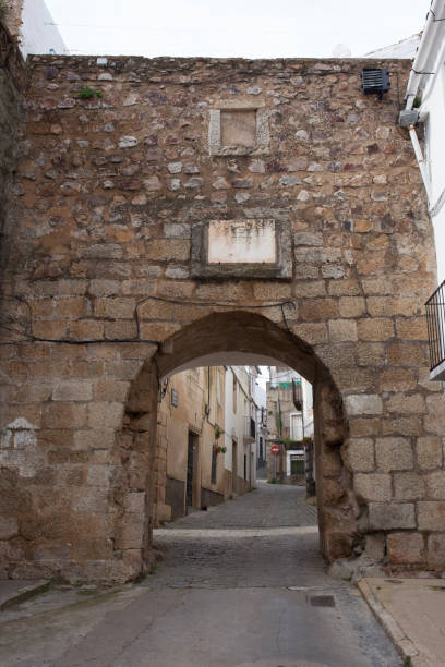 istock Villa Gate or Belen Gate, Alburquerque, Extremadura, Spain 1360017068