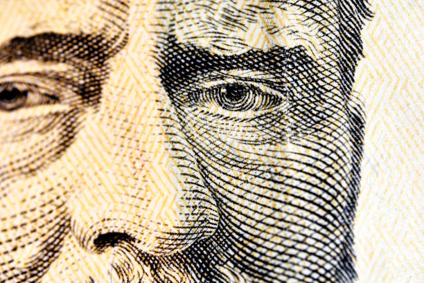 ultra macro do olho e nariz de ulysses s. grant em retrato na nota de 50 dólares - fifty dollar bill number 50 currency close up - fotografias e filmes do acervo