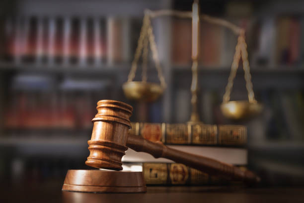 istock Weight scale and gavel, law concept 1360087883