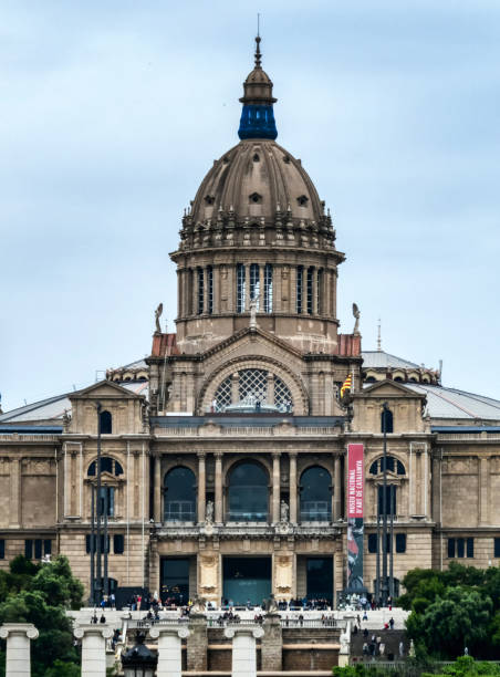 museu nacional d’art de catalunya musée national d’art de catalogne - mnac photos et images de collection