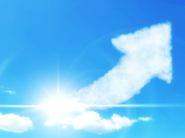 하늘에 떠있는 위쪽 화살표 모양의 구름 그림 - meteorology sky cloud light 뉴스 사진 이미지