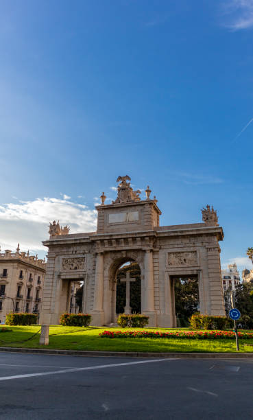 istock Cities and historic places 1360240885