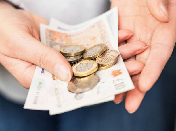 istock Cash payment in the UK 1360365890