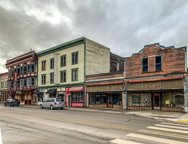 buildings on the main street of the smallest incorporated city in canada - cargill, incorporated imagens e fotografias de stock