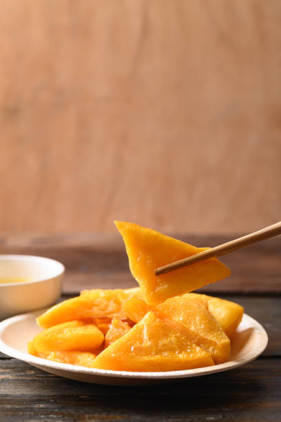 istock Deep fried Burmese tofu eating with spicy dipping sauce 1360452146