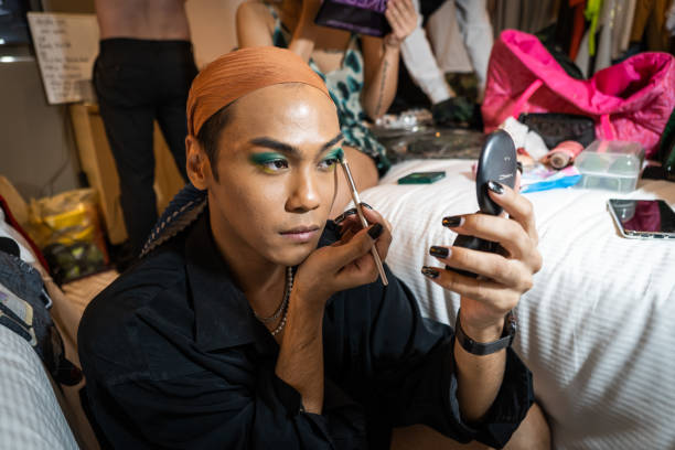 istock Thai Drag Performers Get Ready Behind The Scenes 1360464379