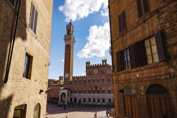 istock Traveling in Tuscany: Piazza del Campo of Siena 1360505287