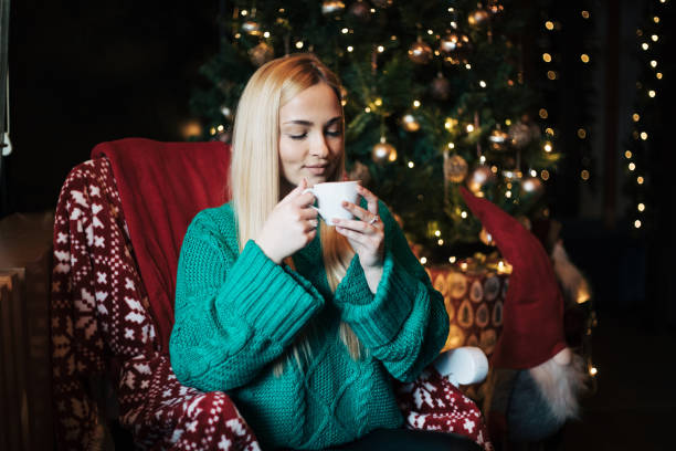 istock Pretty blonde woman in a cafe. 1360558451