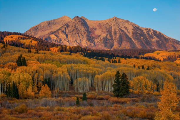 istock AUTUMN SUNRISE OVER EAST BECKWITH MOUNTAIN 1360580568