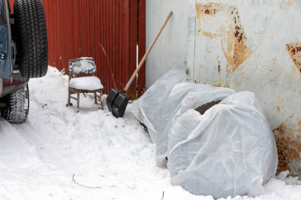 istock garage door blocked with snow 1360649911